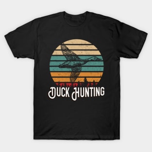 Duck Hunting Retro Bird Hunter T-Shirt